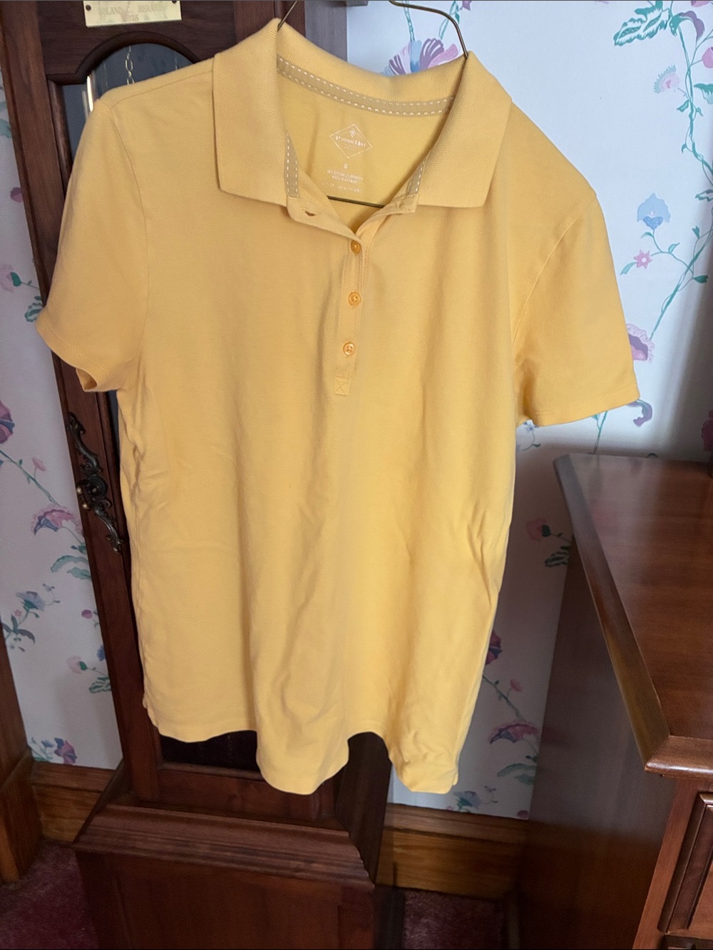 Women's Yellow Button-Down Polo Shirt - Classic Short Sleeve
